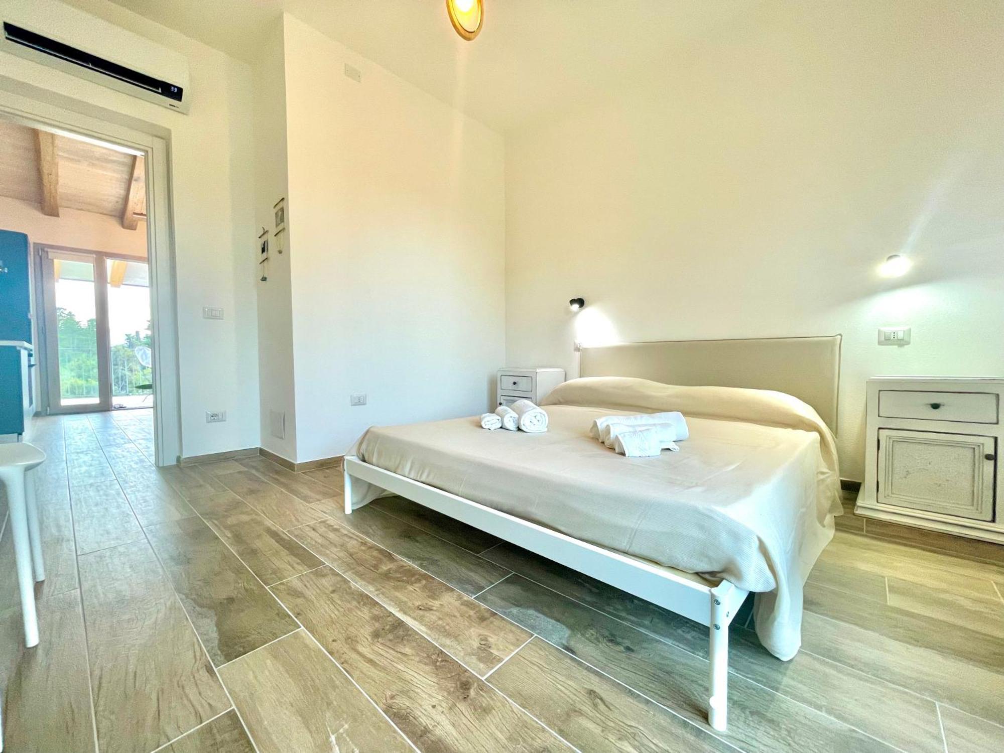 Le Corti Sarde Beach Apartments Бари-Сардо Экстерьер фото